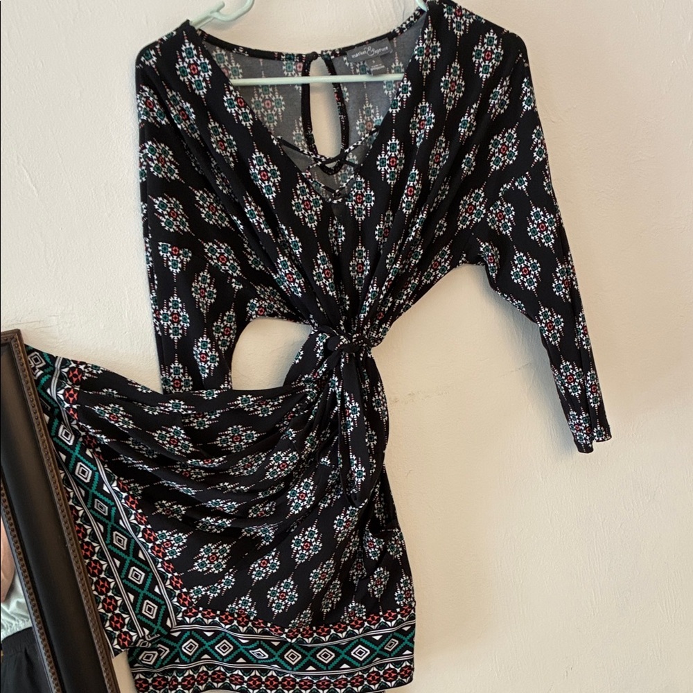 Market & Spruce Black and Teal Geometric shorts romper- wore once